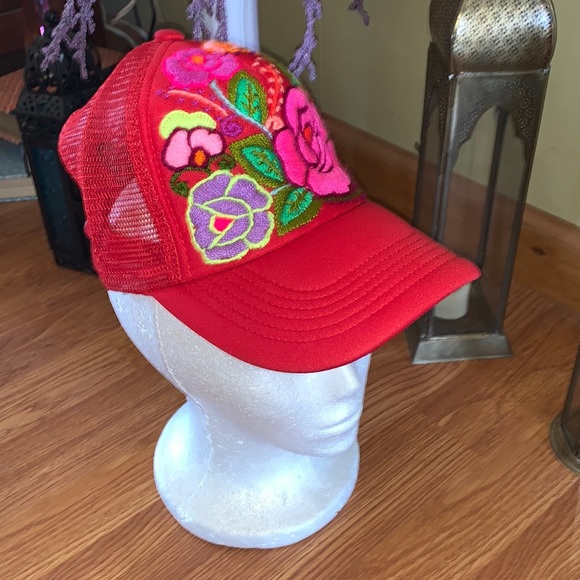 Accessories - 🚨HP!🚨 Bright Floral Embroidered Baseball Hat